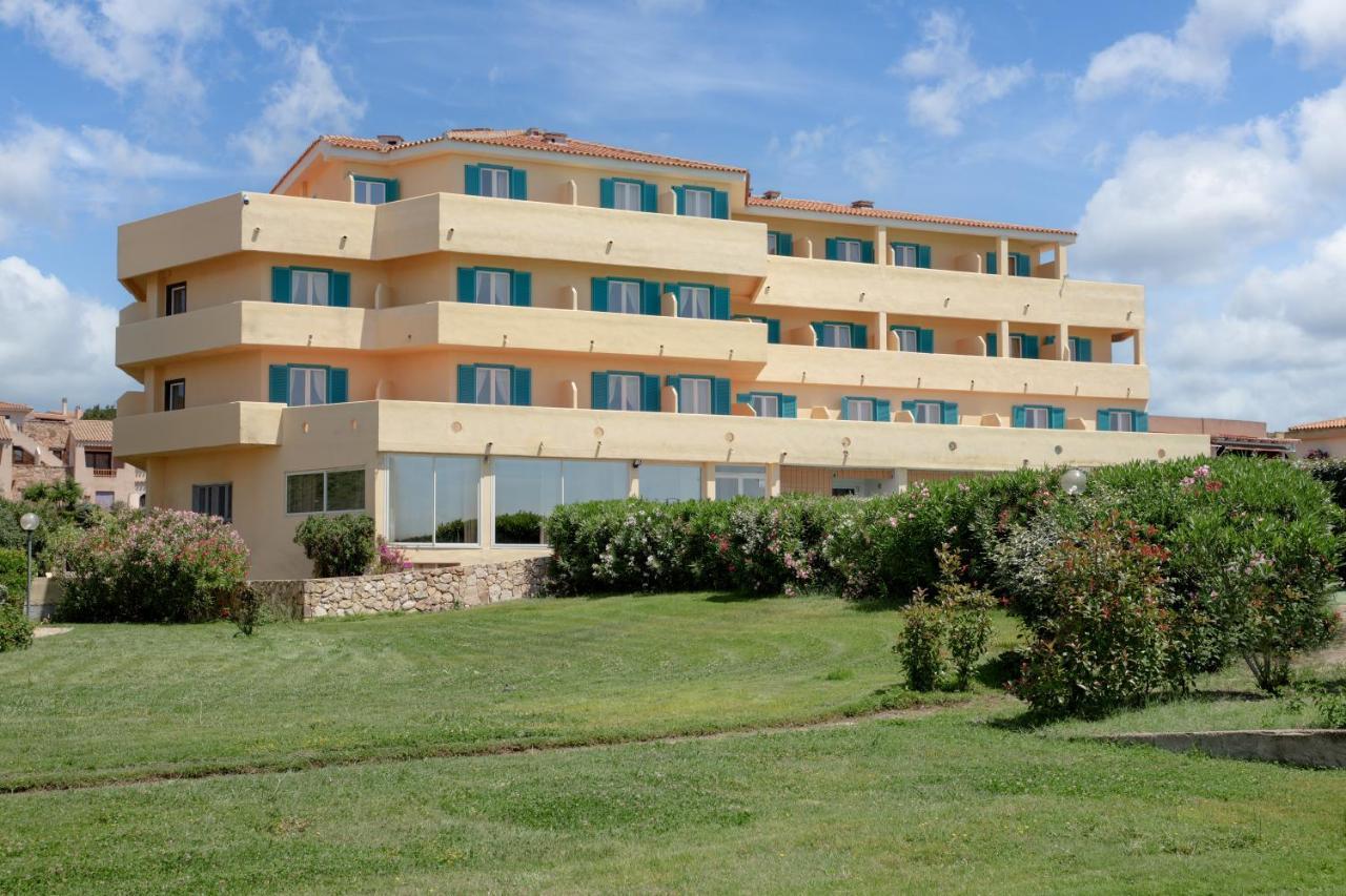 Hotel Castello Golfo Aranci Exteriör bild